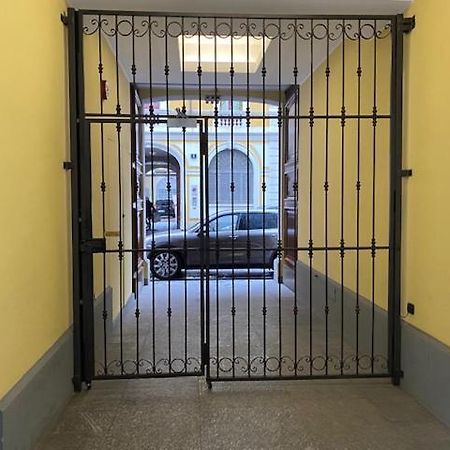 Spacious & Elegant Apartment Near Corso Como - Maroncelli Milan Exterior photo