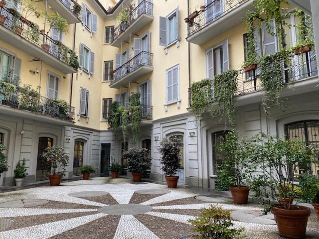 Spacious & Elegant Apartment Near Corso Como - Maroncelli Milan Exterior photo