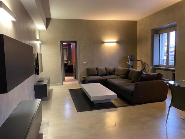 Spacious & Elegant Apartment Near Corso Como - Maroncelli Milan Exterior photo